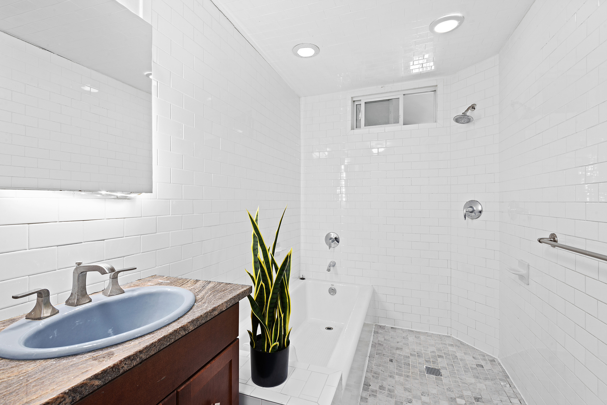 512 Decatur Street, Unit 1 Brooklyn, NY 11233 - Photo 3 of 6 Gallery Image 3