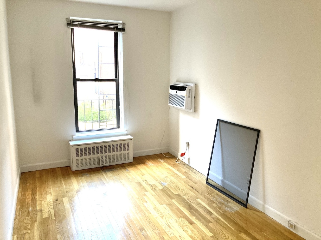 237 East 79th Street, Unit 4A Manhattan, NY 10075 - Photo 5 of 12