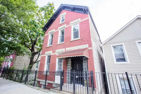 $2,200 | 1727 West Cullerton Street, Unit 1, Chicago, IL 60608