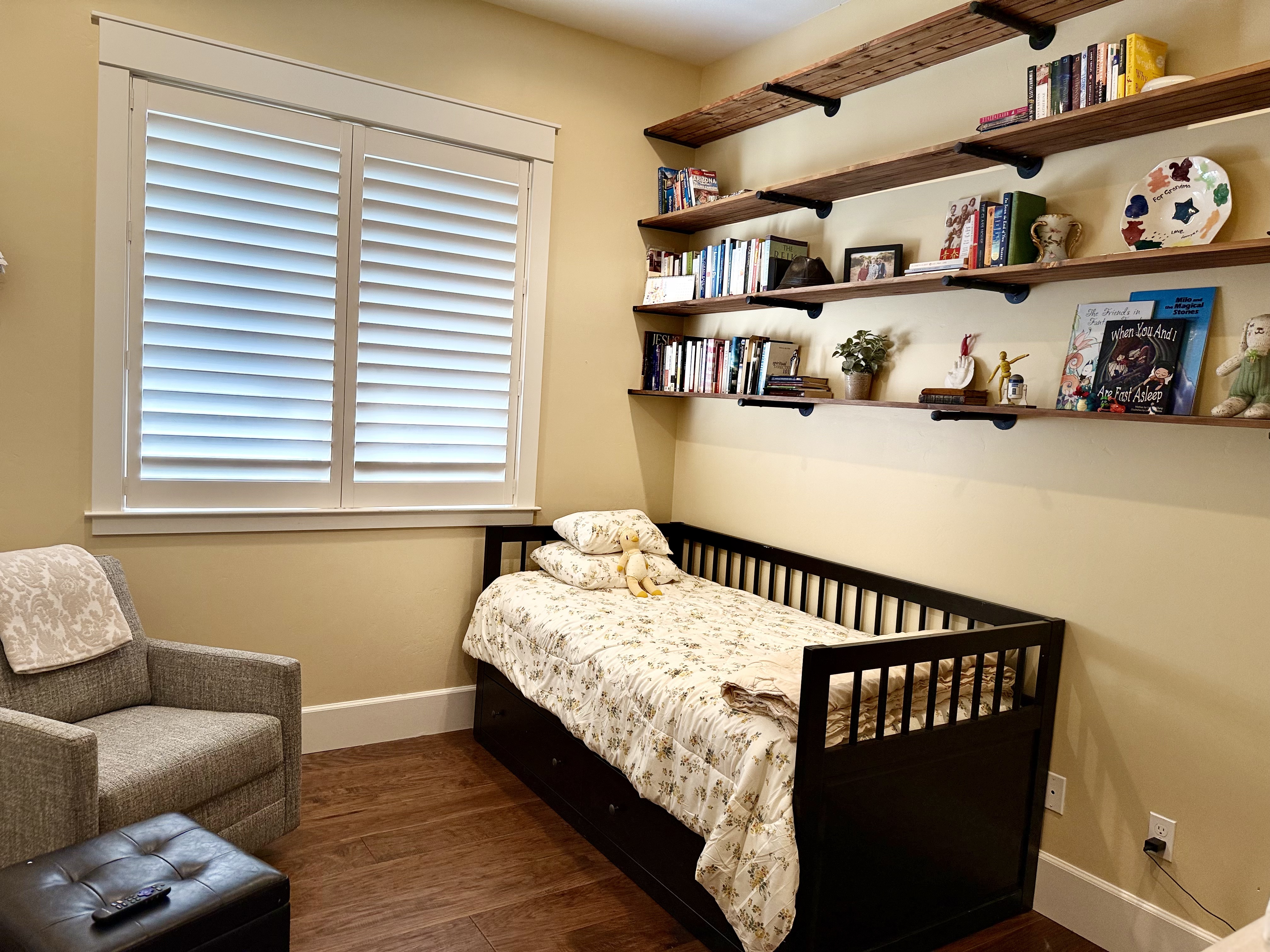 4551 Brighton Drive Santa Rosa, CA 95403 - Photo 6 of 26 a bedroom with furniture and a window