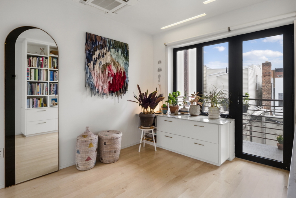 14 Conselyea Street, Unit 3 Brooklyn, NY 11211 - Photo 7 of 10