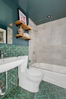 $985,000 | 285 5th Avenue, Unit 3C | Park Slope