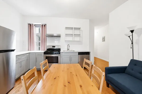 $7,895 | 205 West 103rd Street, Unit 6B | Upper West Side