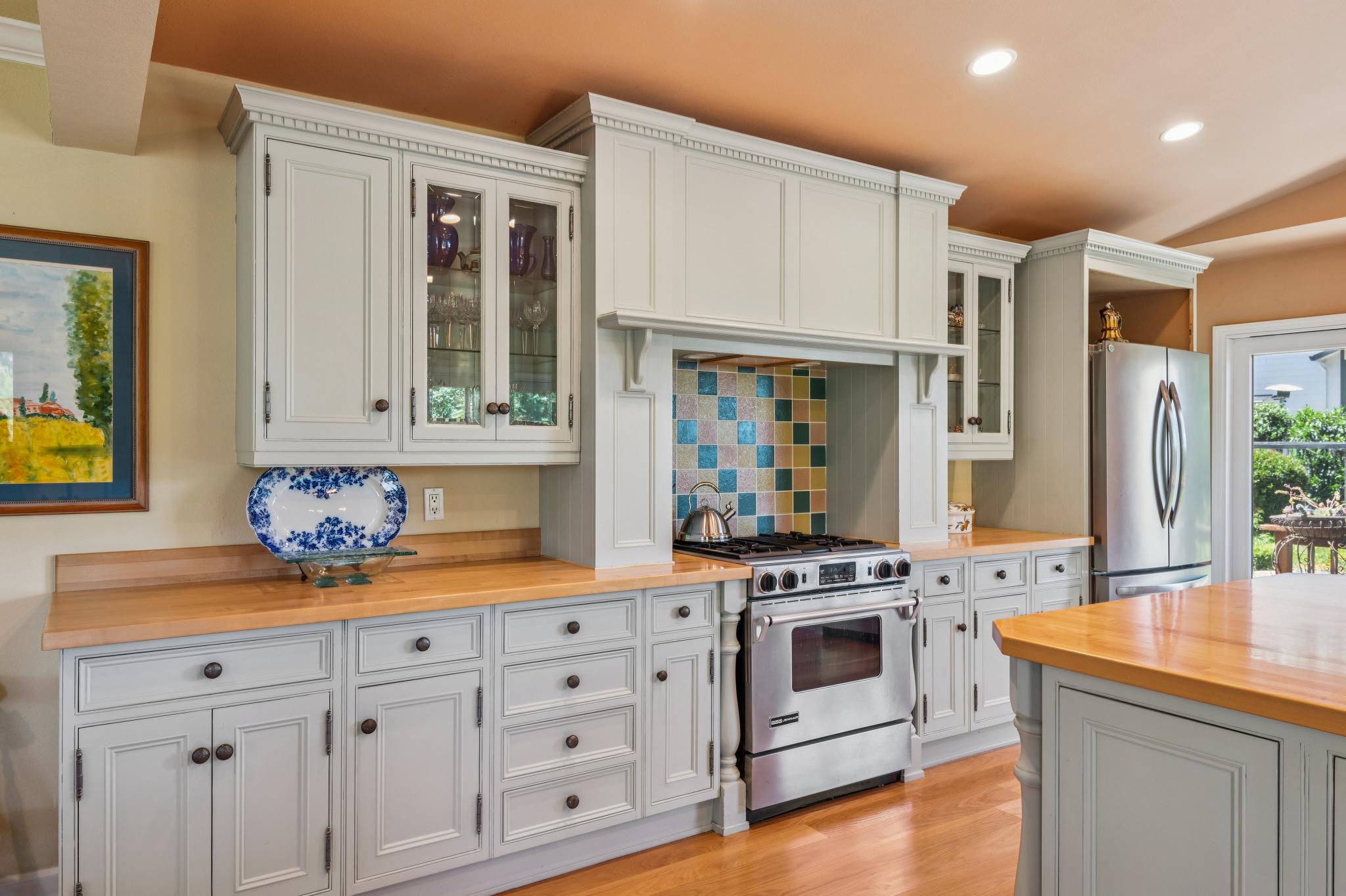 425 Oak Point Place Santa Rosa, CA 95409 - Photo 5 of 6