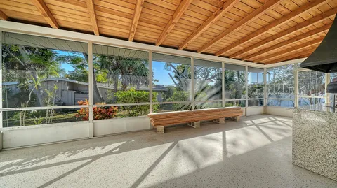 $525,000 | 2452 Whippoorwill Circle, Sarasota, FL 34231