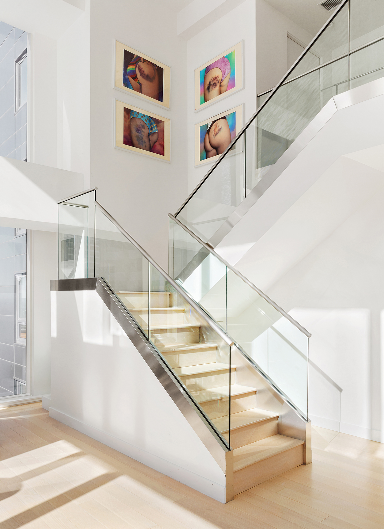 135 West 52nd Street, Unit PH3 Manhattan, NY 10019 - Photo 3 of 17 a view of entryway