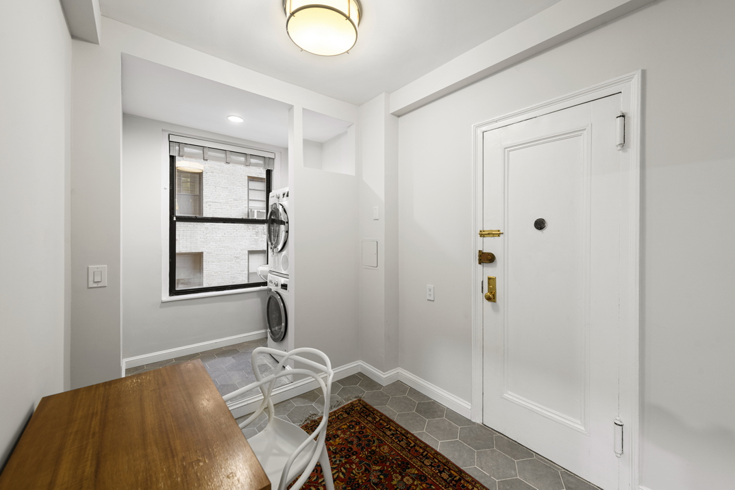 325 West 86th Street, Unit 6B Manhattan, NY 10024 - Photo 9 of 13