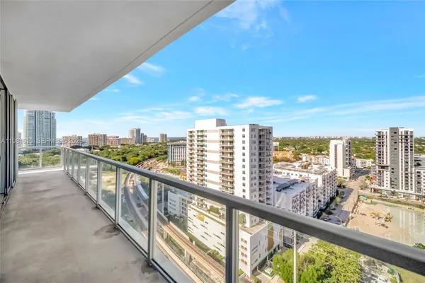 $680,000 | 79 Southwest 12th Street, Unit 2201S, Miami, FL 33130