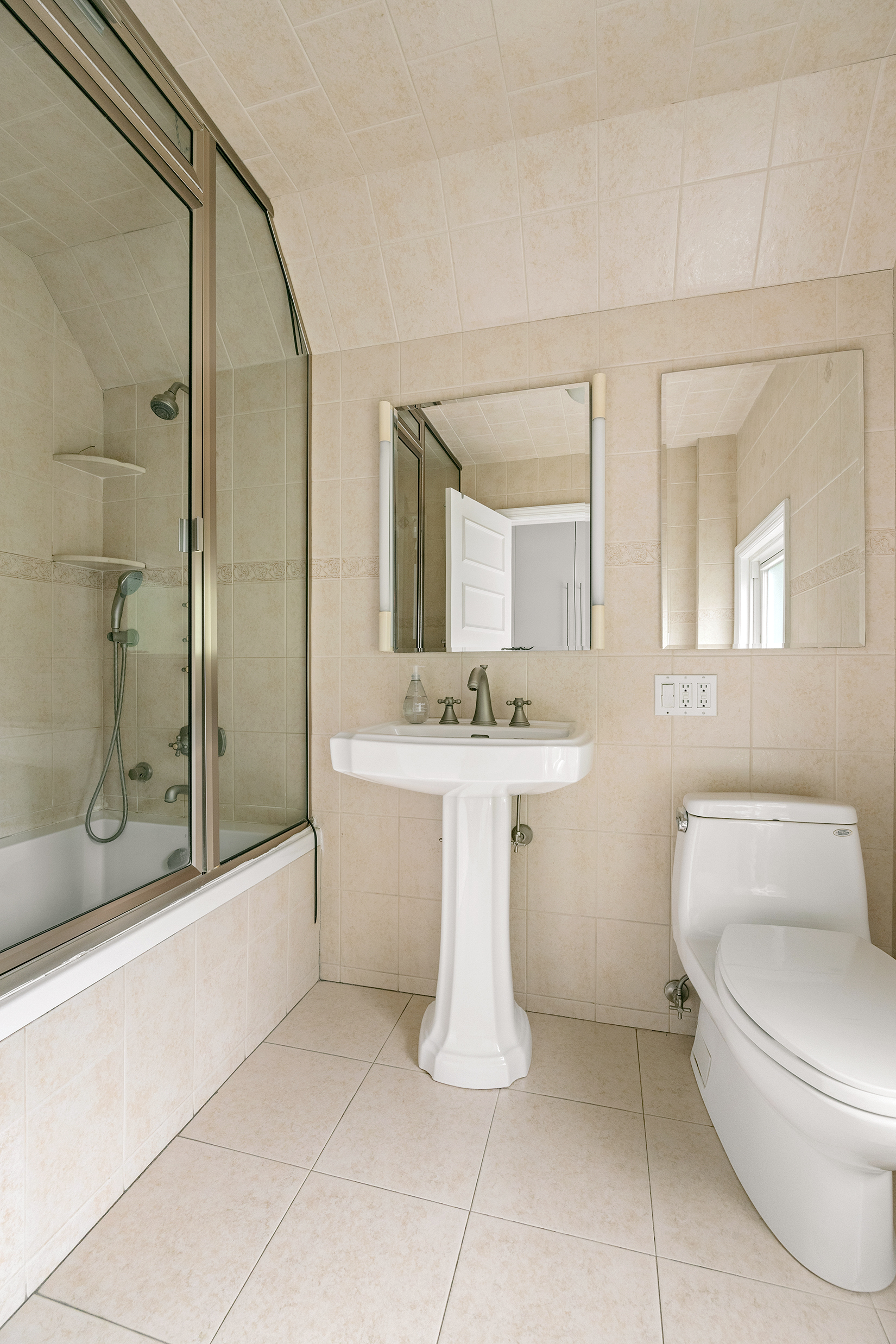 744 Rugby Road Brooklyn, NY 11230 - Photo 10 of 12