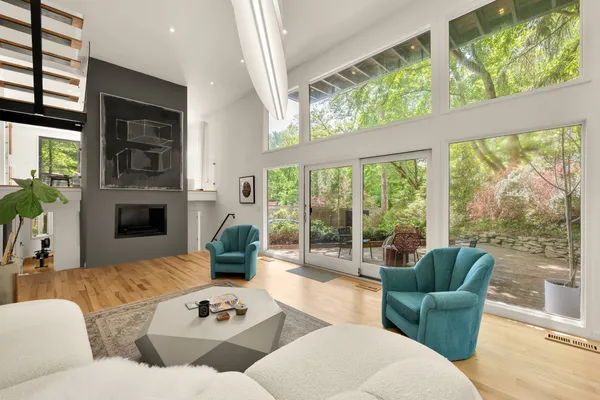$2,750,000 | 2710 Brandywine Street Northwest, Washington, DC 20008