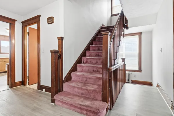 Contact Agent | 55 Winthrop Street, Everett, MA 02149