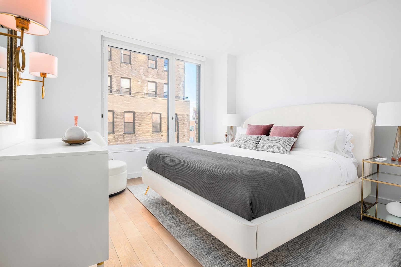 146 Pierrepont Street, Unit 2C Brooklyn, NY 11201 - Photo 5 of 30 a spacious bedroom with a bed and a large window