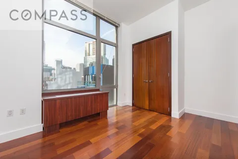 $1,300,000 | 42-51 Hunter Street, Unit 6D | Long Island City