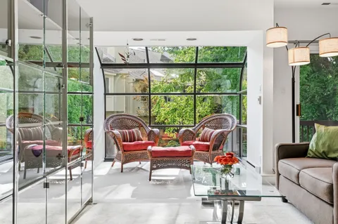 Contact Agent | Chanticleer, Cherry Hill, NJ 08003