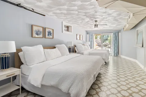 $3,590,000 | 344 Accabonac Road, East Hampton, NY 11937