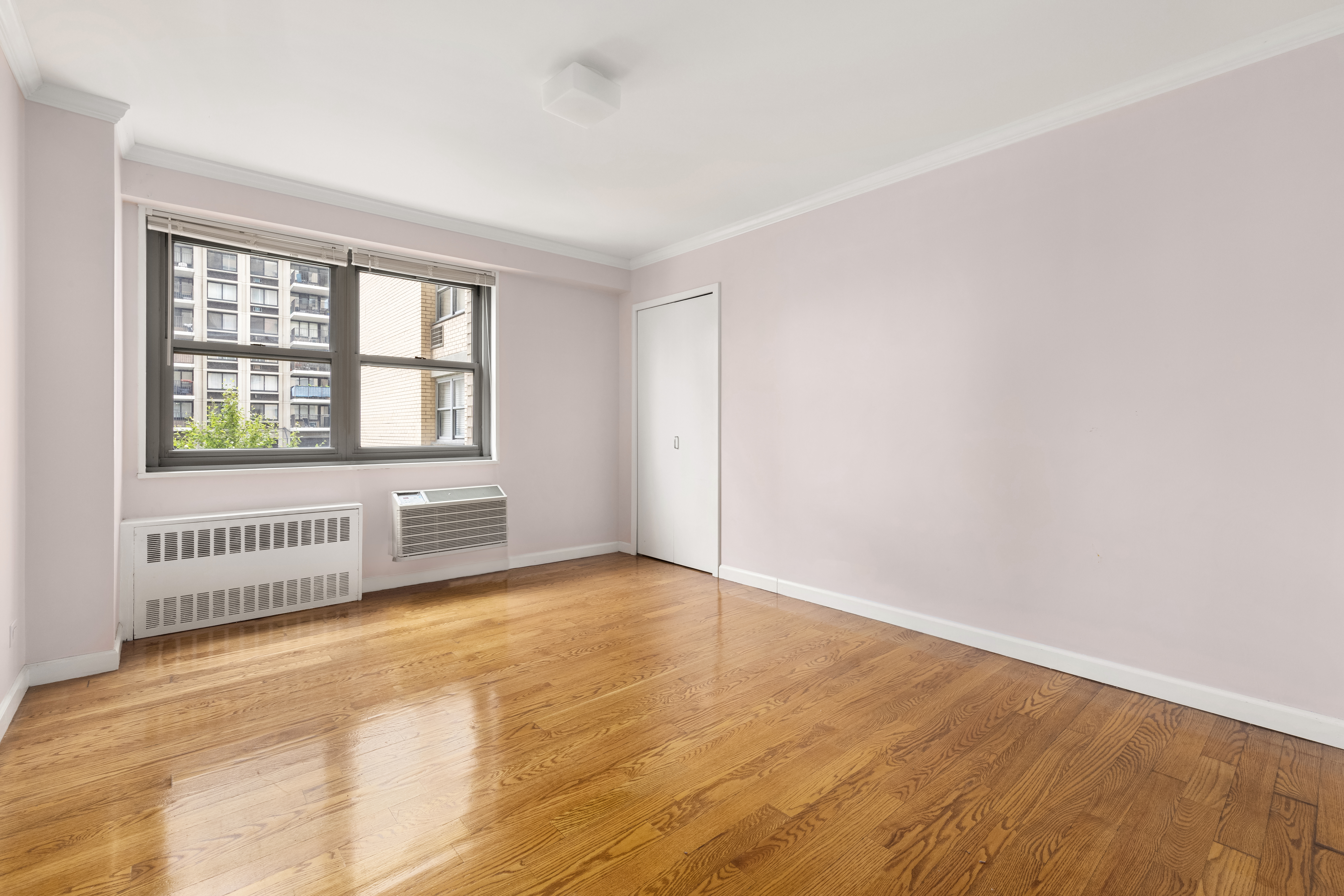 100 West 93rd Street, Unit 5K Manhattan, NY 10025 - Photo 4 of 12