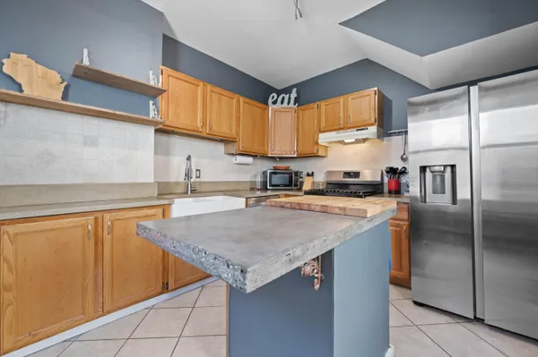 $399,900 | 3328 North Bartlett Avenue, Milwaukee, WI 53211