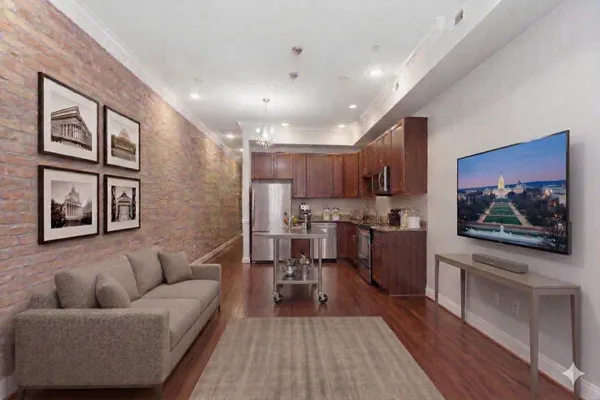 $565,000 | 1430 Newton Street Northwest, Unit 201, Washington, DC 20010