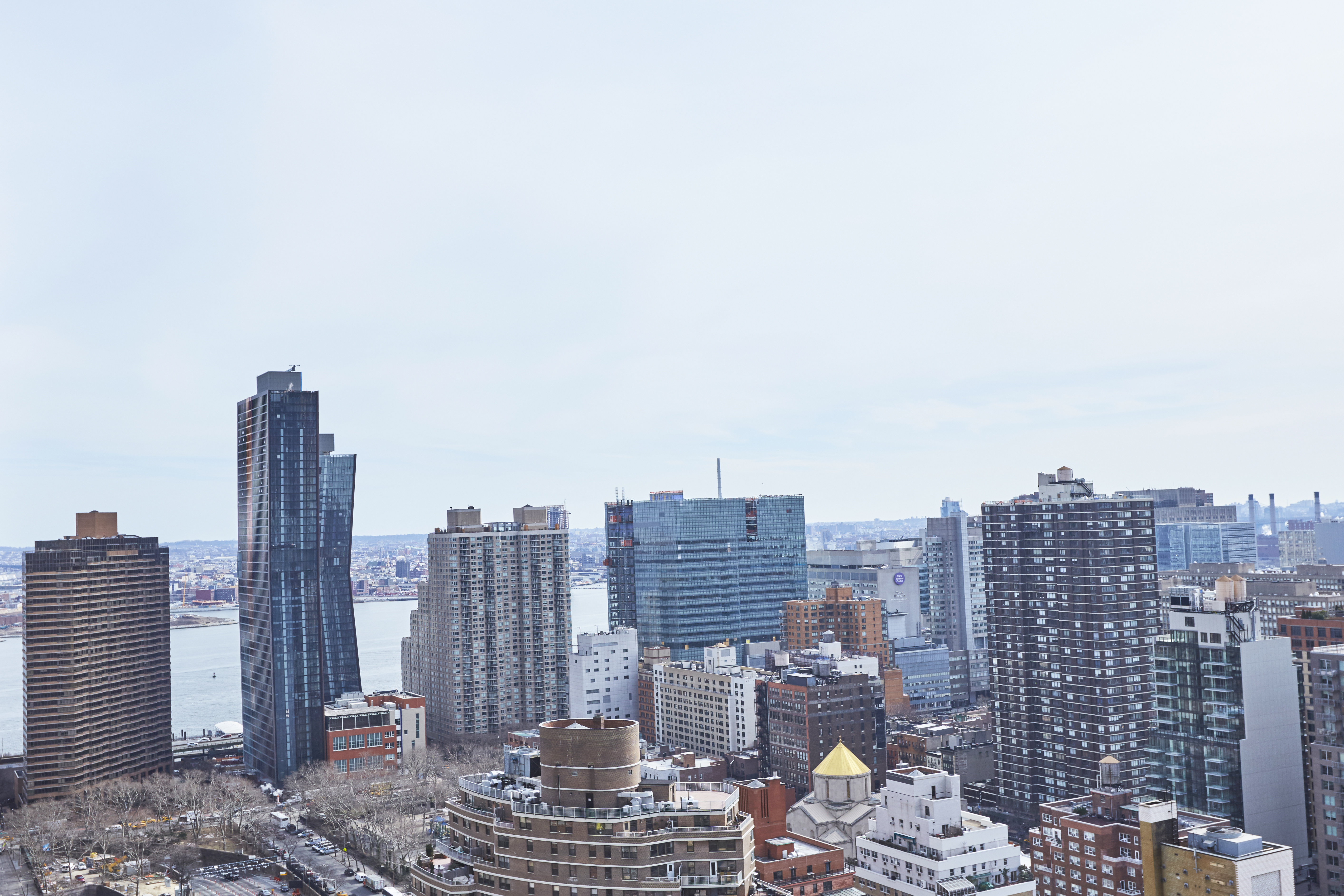 160 East 38th Street, Unit 32A Manhattan, NY 10016 - Photo 13 of 22 a view of a city with tall buildings