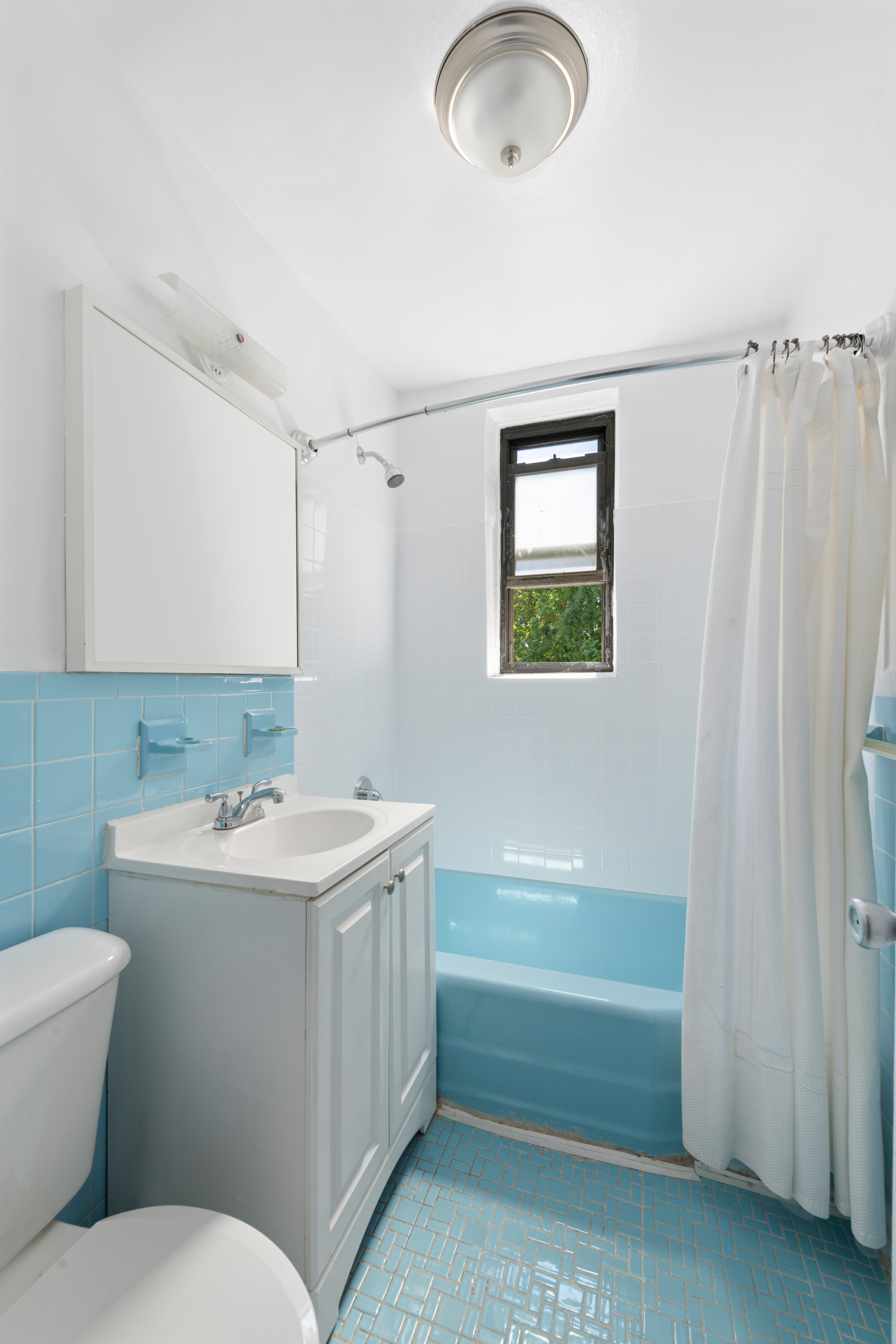 5235 Post Road, Unit 2A Bronx, NY 10471 - Photo 8 of 11