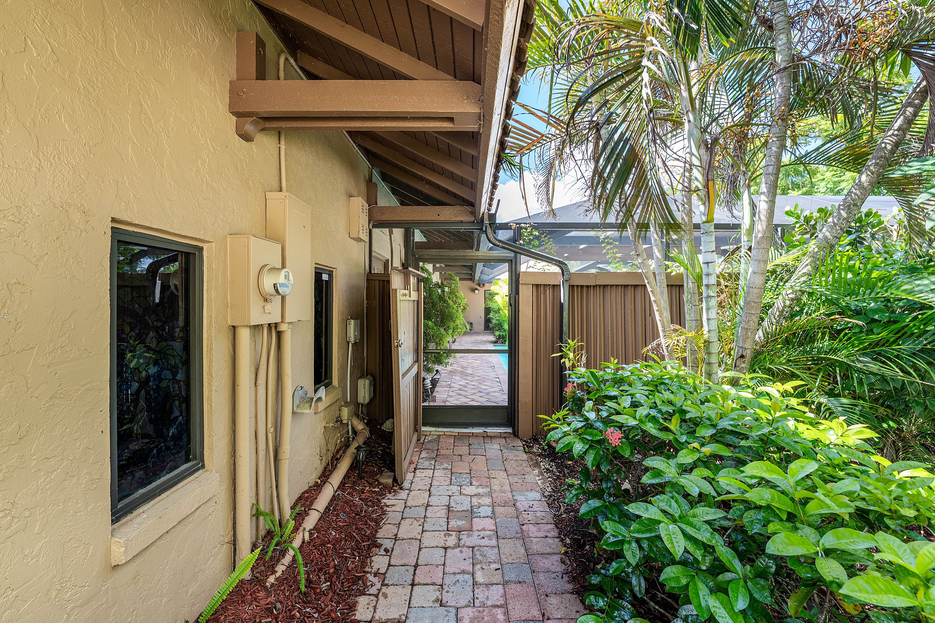 6582 Patio Lane Boca Raton, FL 33433 - Photo 33 of 43 Gallery Image 33