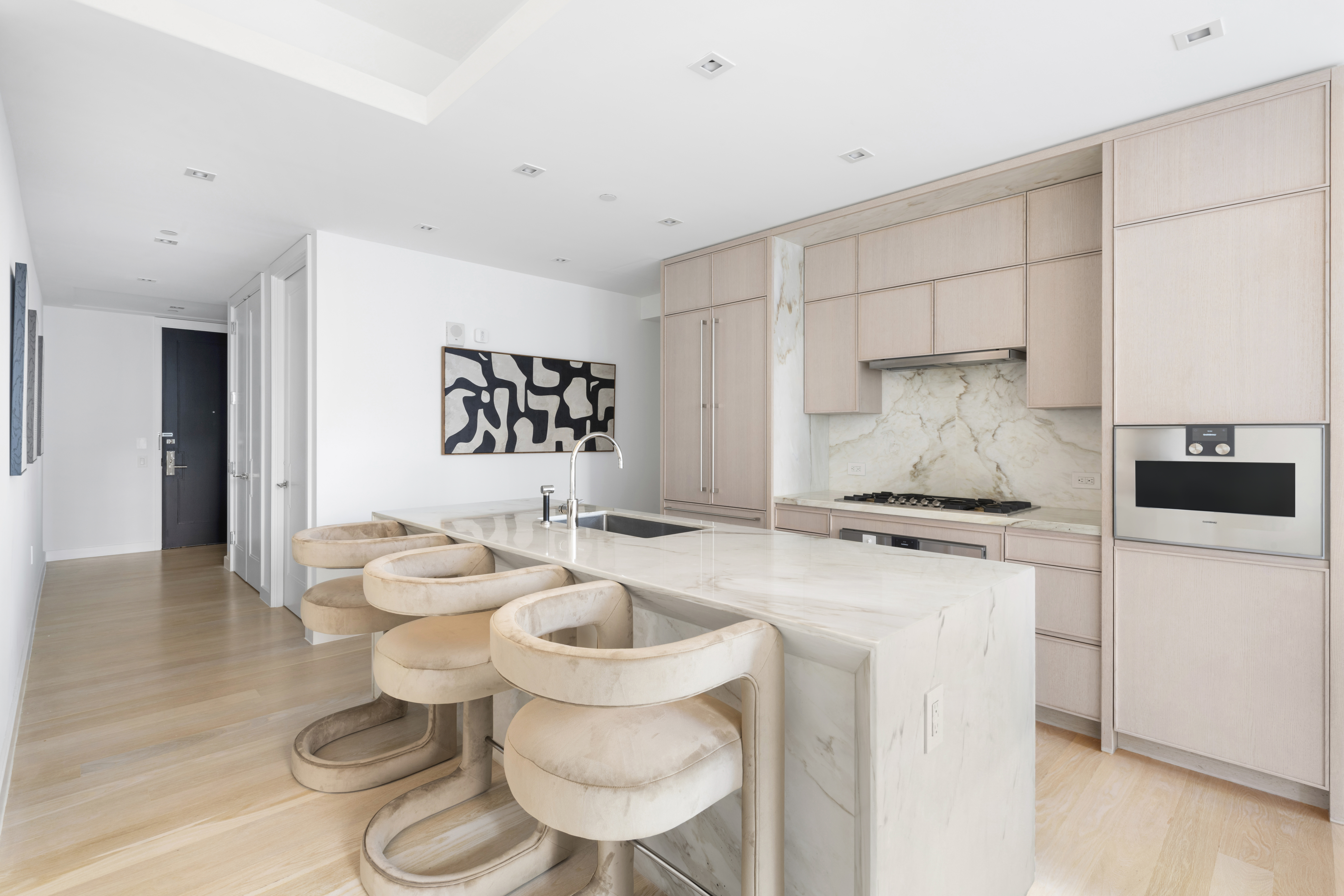 138 East 50th Street, Unit 21A Manhattan, NY 10022 - Photo 4 of 11