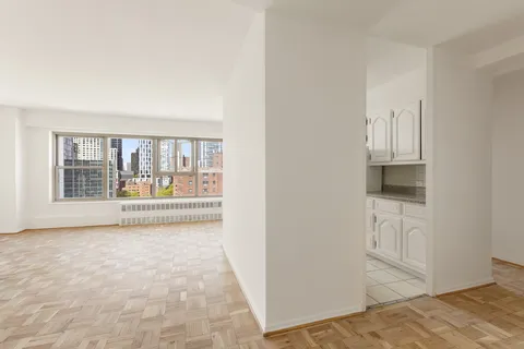 $599,000 | 135 Ashland Place, Unit 16C | Fort Greene