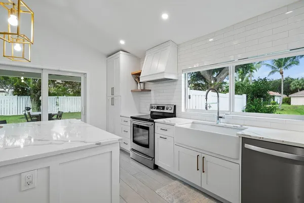 $1,200,000 | 1182 Canoe Point, Delray Beach, FL 33444