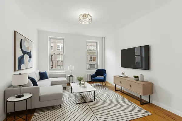 $585,000 | 323 West 43rd Street, Unit 4R | Hell's Kitchen