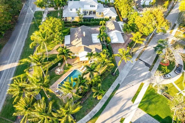 $2,400,000 | 521 North Swinton Avenue, Delray Beach, FL 33444