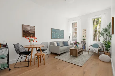 $550,000 | 406 West 46th Street, Unit 2C | Hell's Kitchen