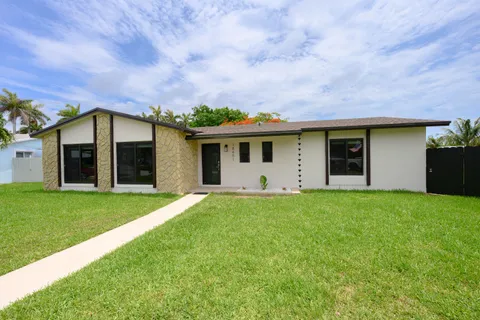 $899,000 | 18451 Southwest 90th Avenue, Cutler Bay, FL 33157