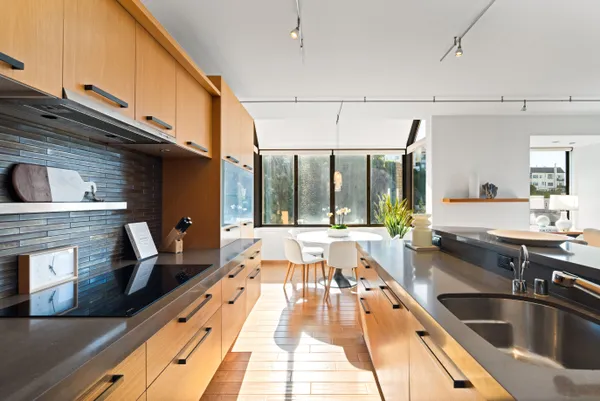 $1,898,000 | 101 Lombard Street, Unit 901W, San Francisco, CA 94111