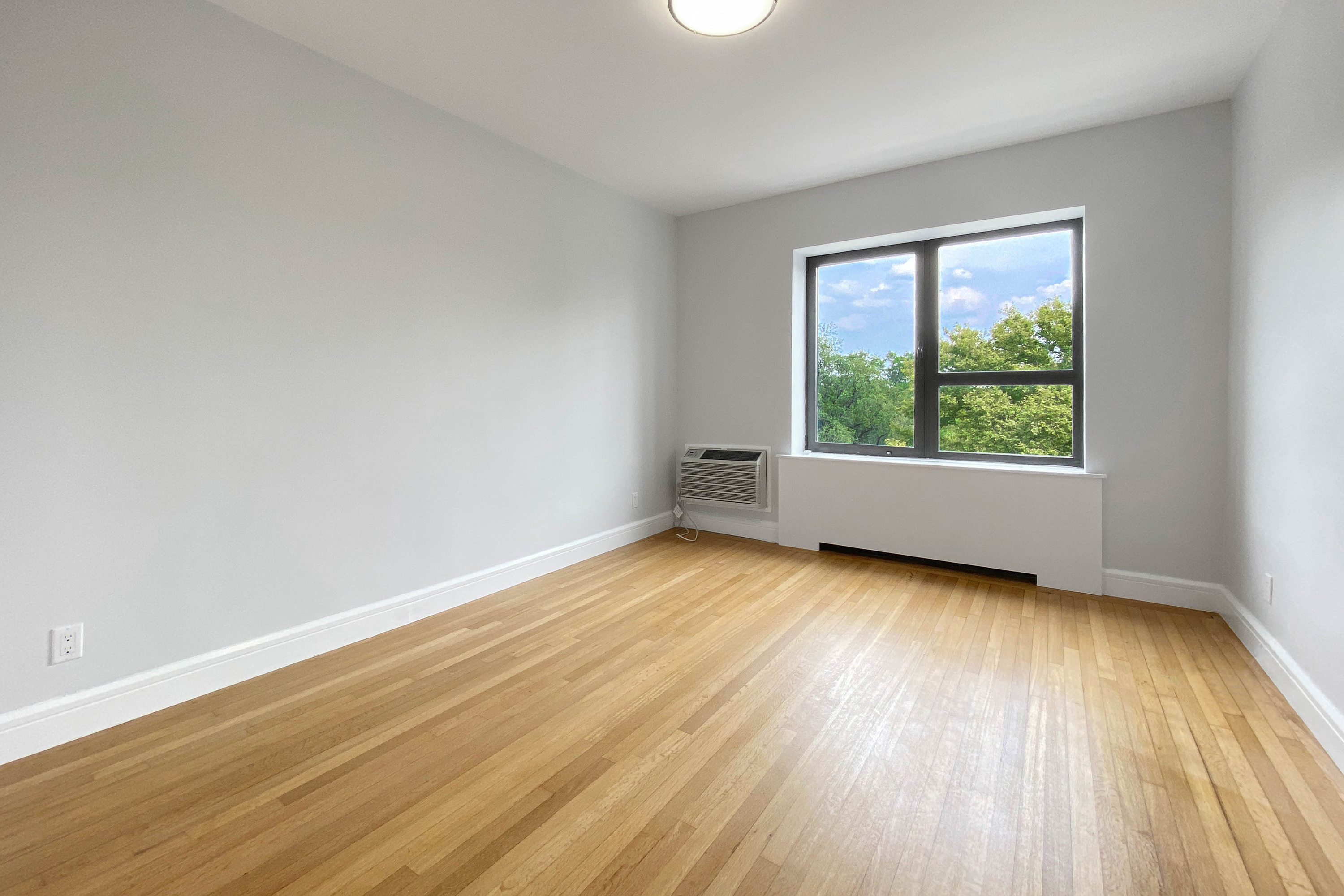 420 Central Park West, Unit 6G Manhattan, NY 10025 - Photo 6 of 11