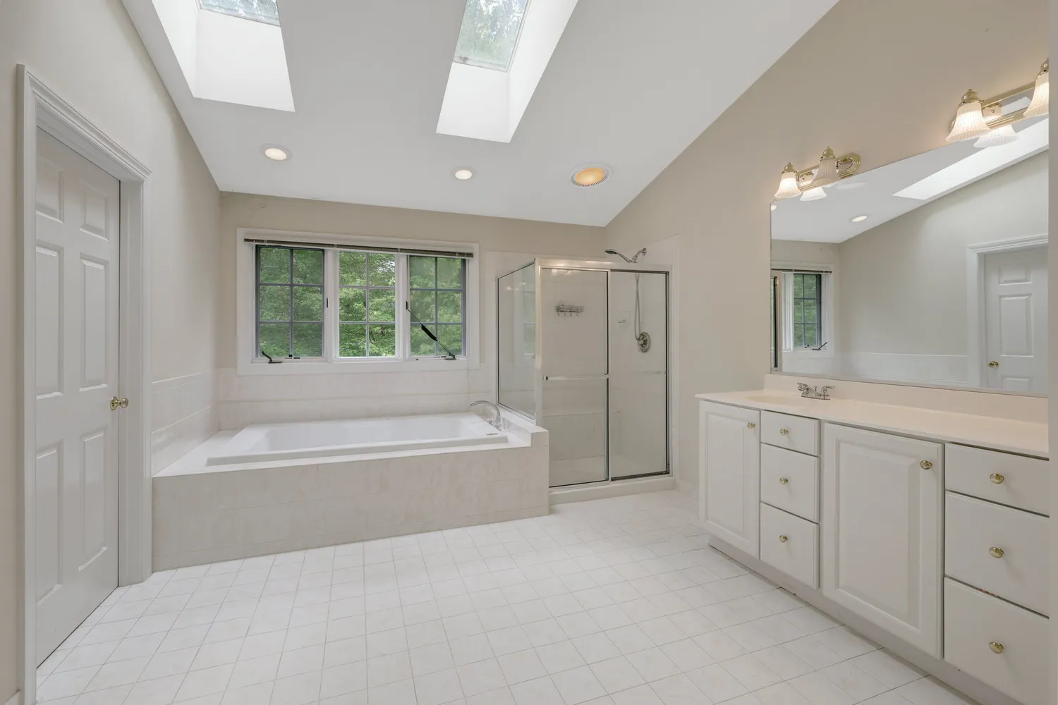 $1,350,000 | 9927 Miles Stone Court, Vienna, VA 22181