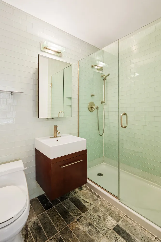 $575,000 | 206 East 95th Street, Unit 4B | Upper East Side