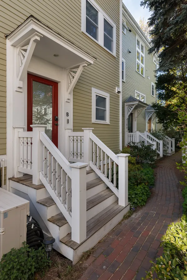 $1,525,000 | 31 Market Street, Unit B, Cambridge, MA 02139