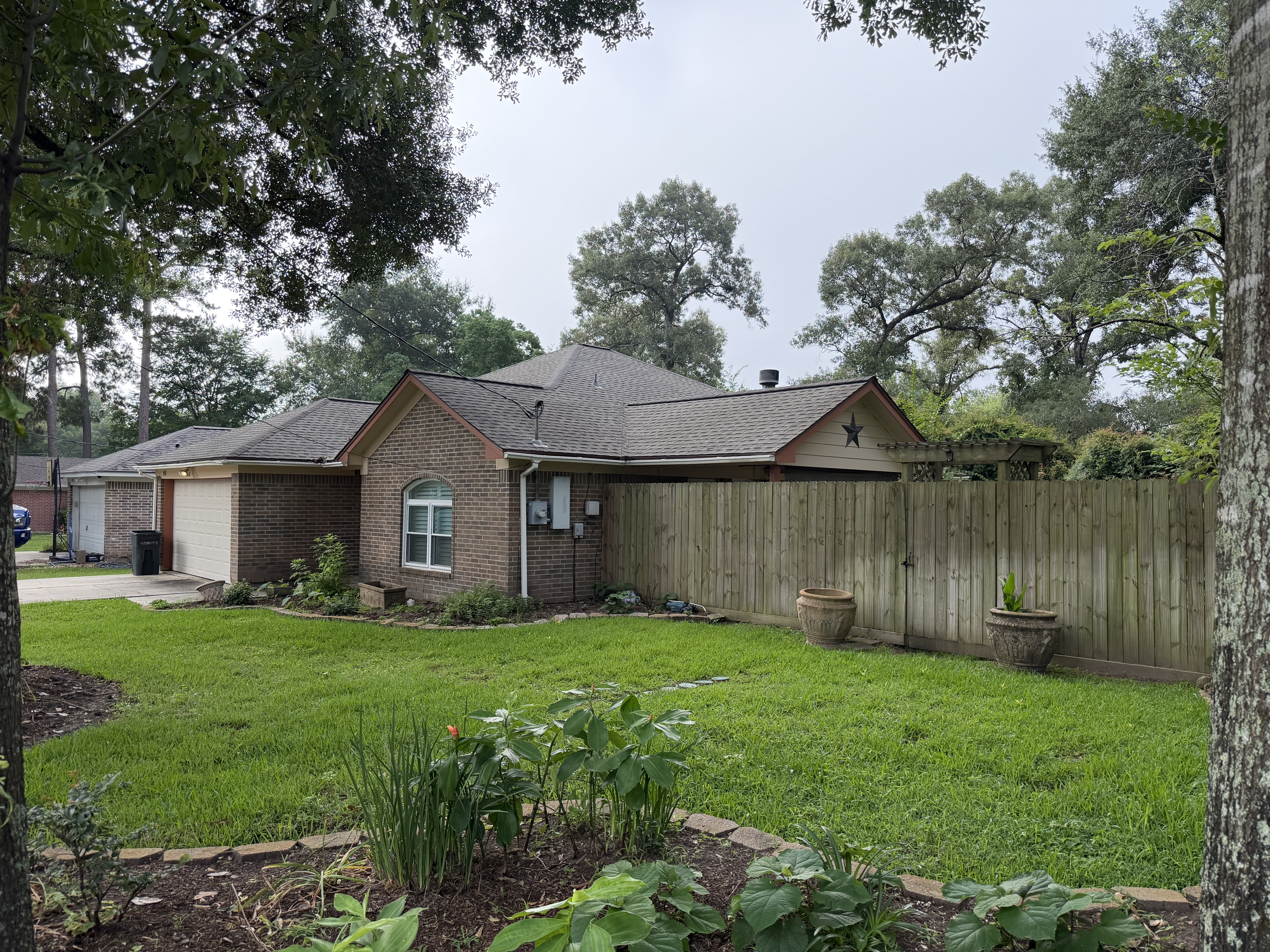 511 Springwood Drive Conroe, TX 77385 - Photo 4 of 11