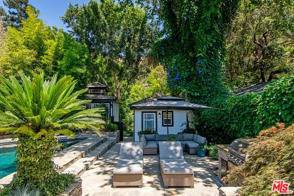 $3,995,000 | 4054 Stone Canyon Avenue, Sherman Oaks, CA 91403