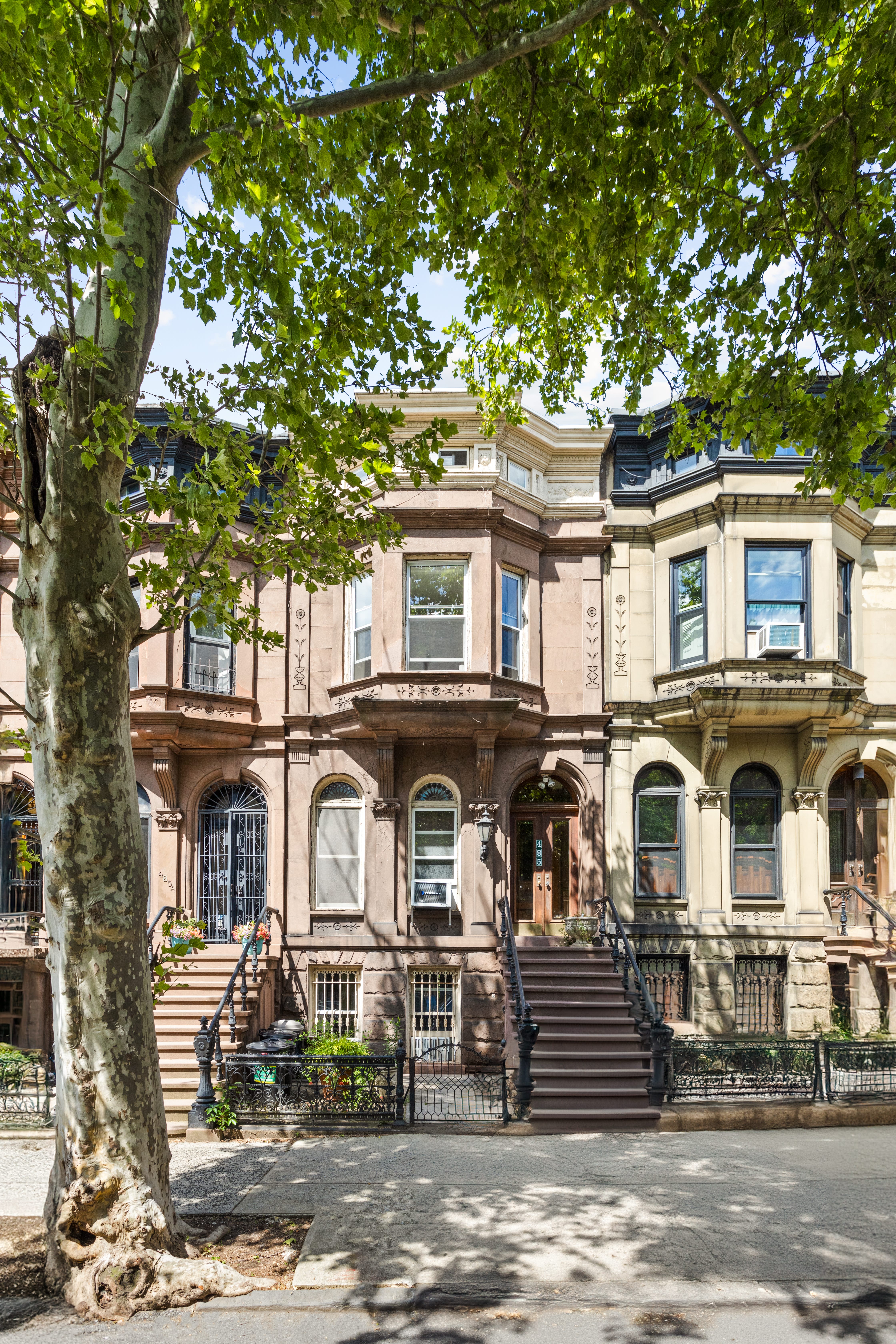 485 1st Street, Unit 2 Brooklyn, NY 11215 - Photo 16 of 17 a front view of a house