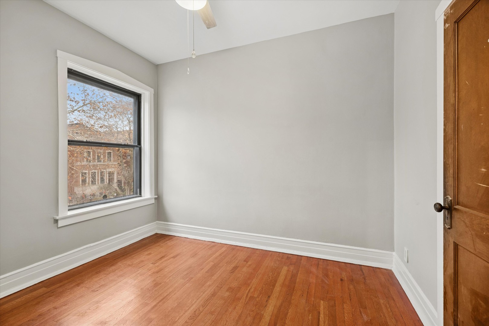 1501 West Cornelia Avenue, Unit 2 Chicago, IL 60657 - Photo 16 of 20