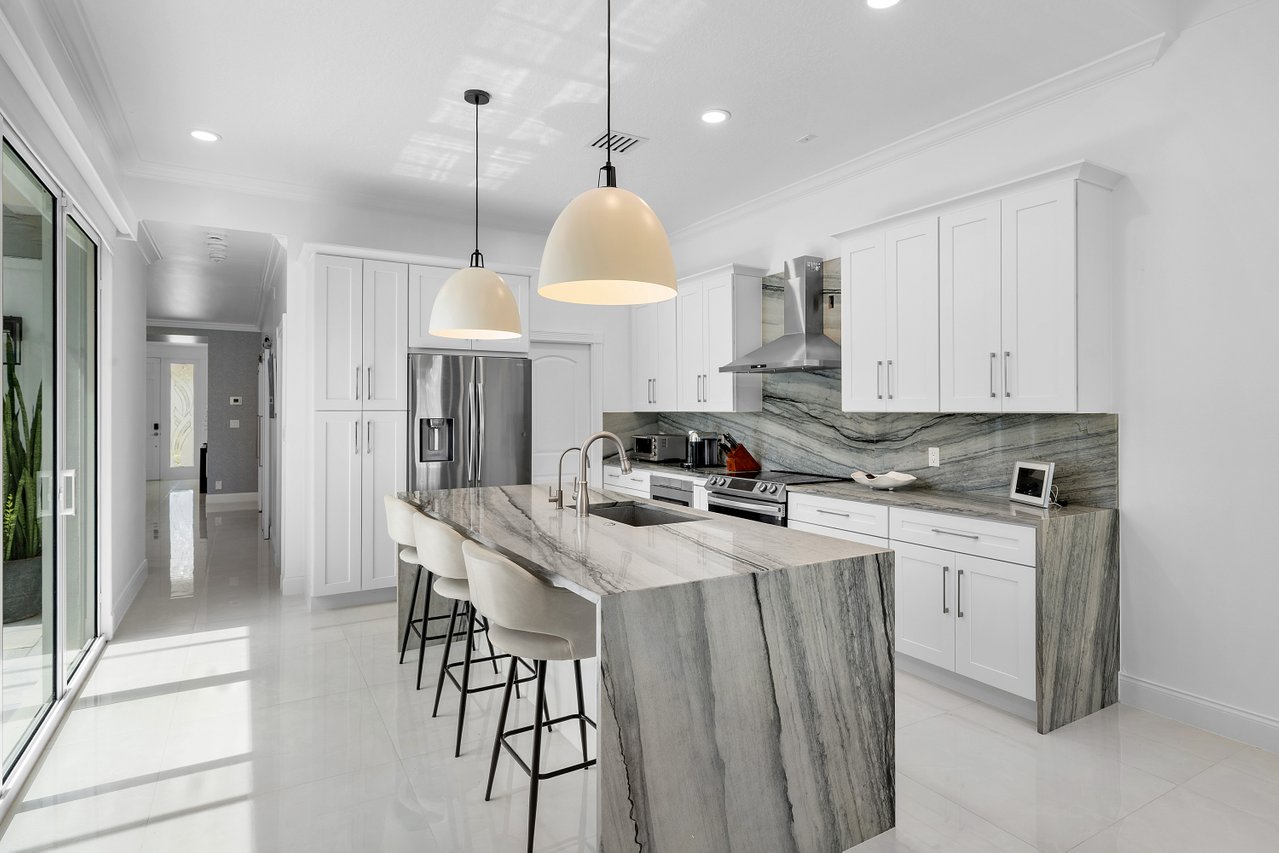 4043 Northwest 58th Street Boca Raton, FL 33496 - Photo 9 of 44