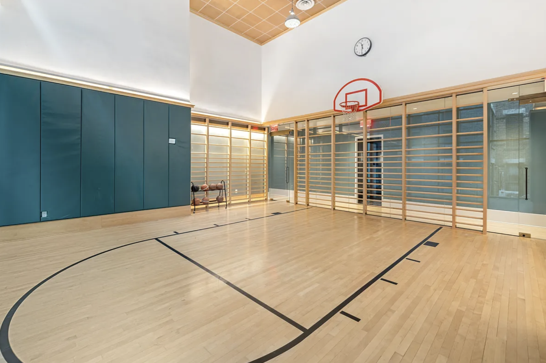 45 East 22nd Street, Unit 42B Manhattan, NY 10010 - Photo 20 of 23 a view of a room with a large window