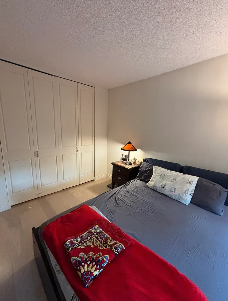 $4,301 | 215 East 95th Street, Unit 19G | Upper East Side