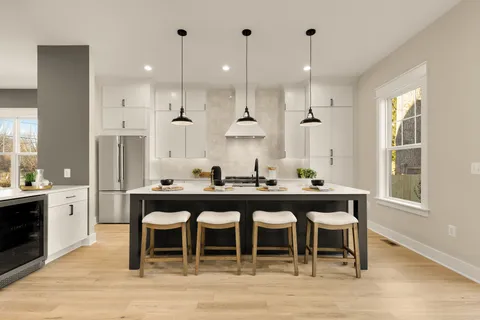 Contact Agent | Longview Drive, Alexandria, VA 22314