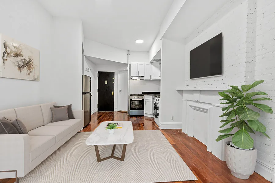 $3,950 | 273 East 10th Street, Unit 11 | East Village