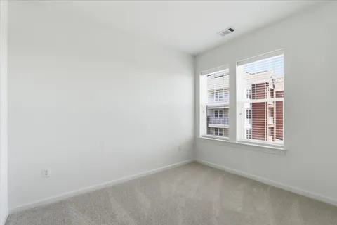 $525,000 | 20650 Hope Spring Terrace, Unit 301, Ashburn, VA 20147