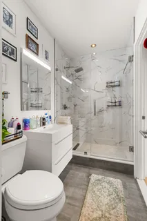 $1,250,000 | 310 East 46th Street, Unit 22U | Midtown East