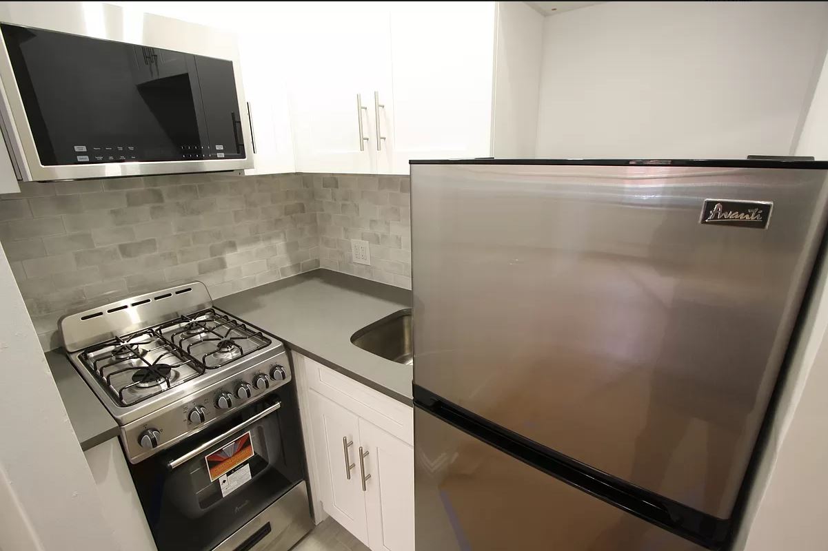 1728 2nd Avenue, Unit 1A Manhattan, NY 10128 - Photo 2 of 3