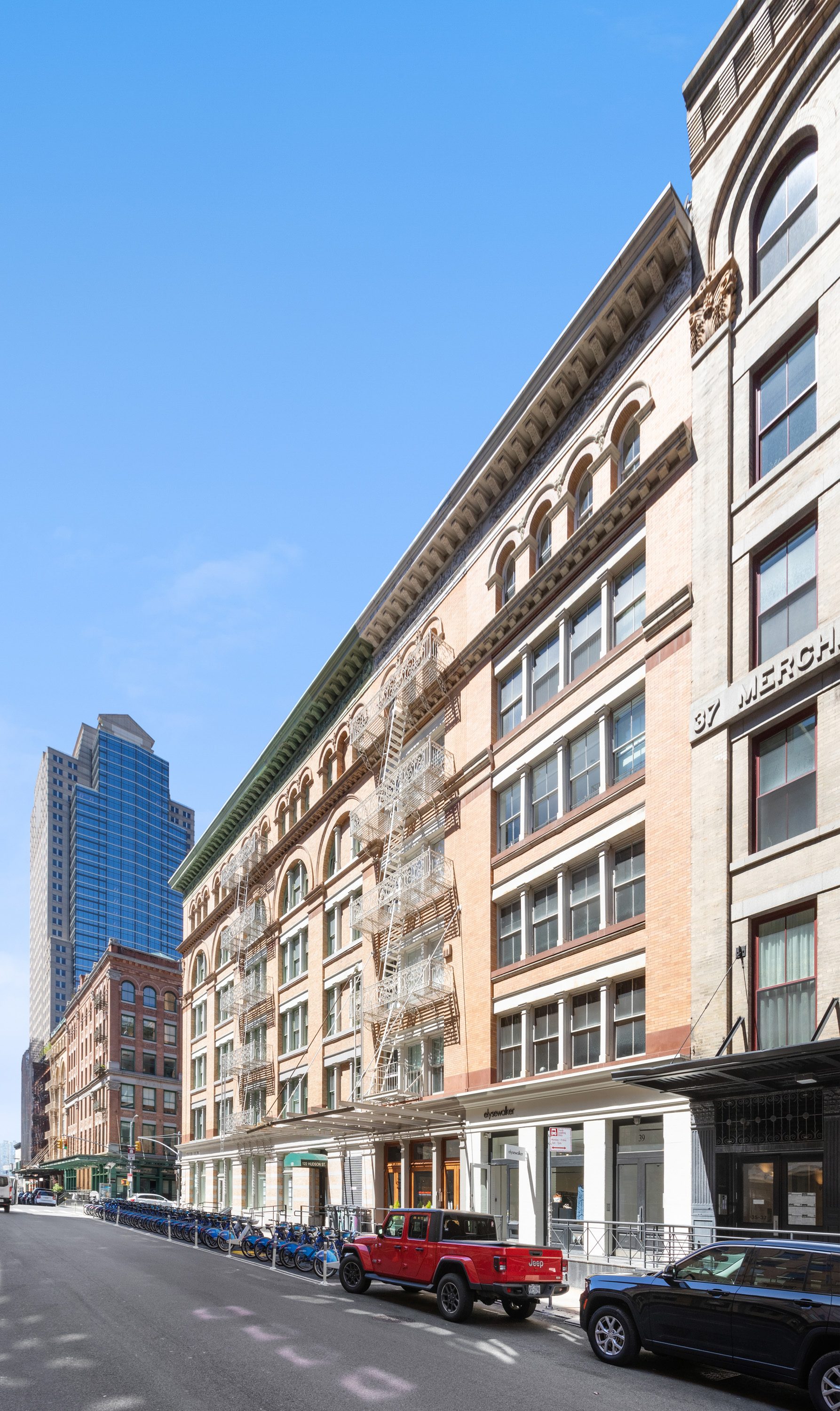 39 North Moore Street, Unit 2A Manhattan, NY 10013 - Photo 14 of 17 a building view